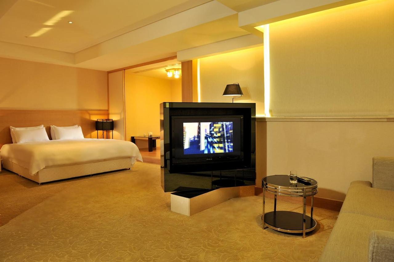 Asia Emperor Hotel Tainan Eksteriør billede
